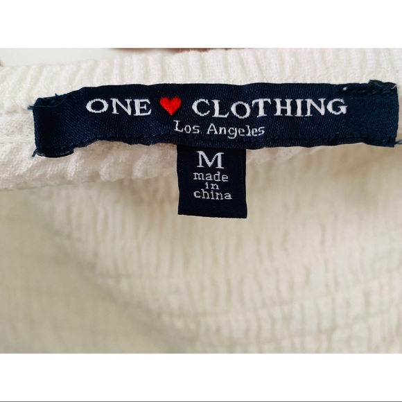 Off Shoulder White top - Picture 3 of 3